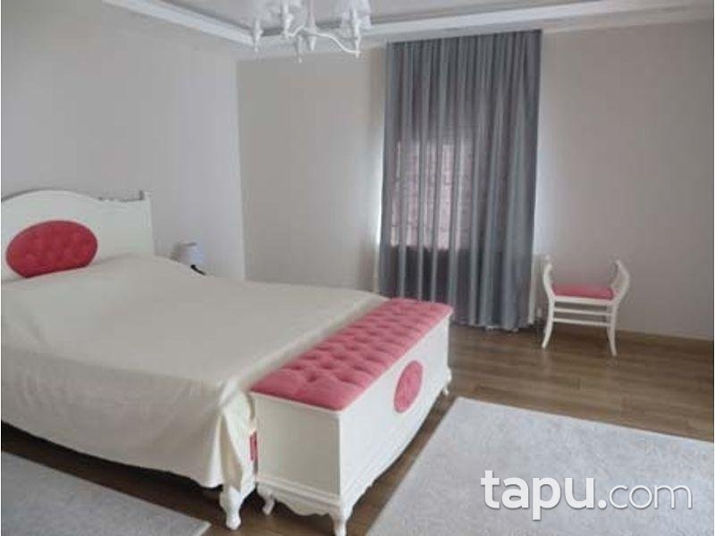 Yakacık Country  Sitesi'nde 5+2 Teraslı Villa