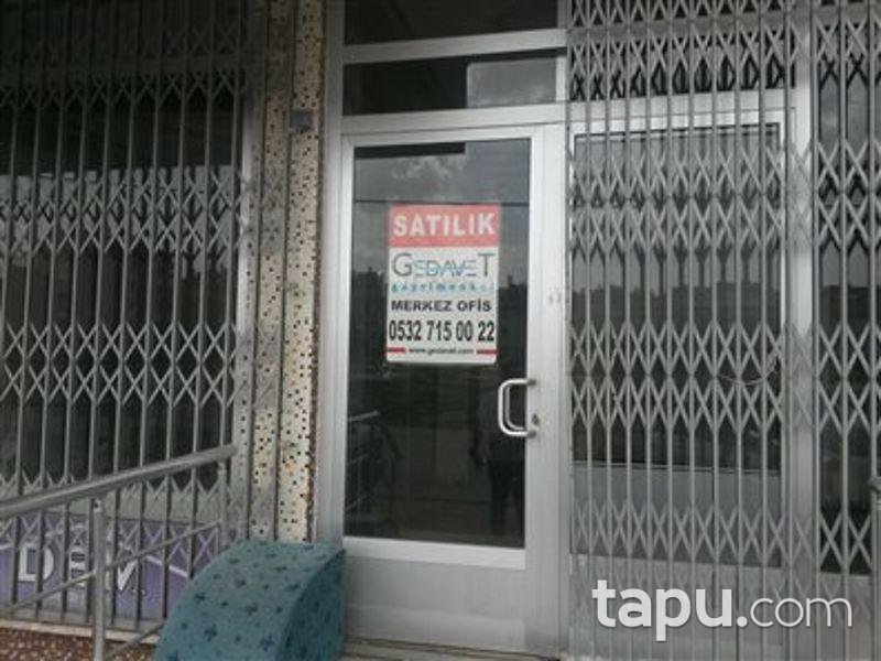 Konya Selçuklu Bedir Mahallesi'nde 202 m2 Depolu Dükkan