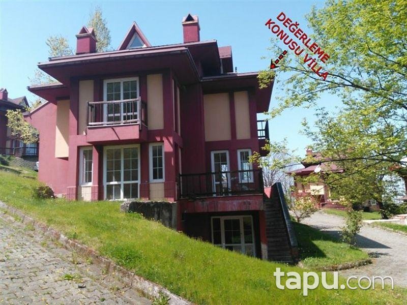 Sakarya Sapanca Dibektaş Mahallesi'nde Tripleks Villa 262 m2