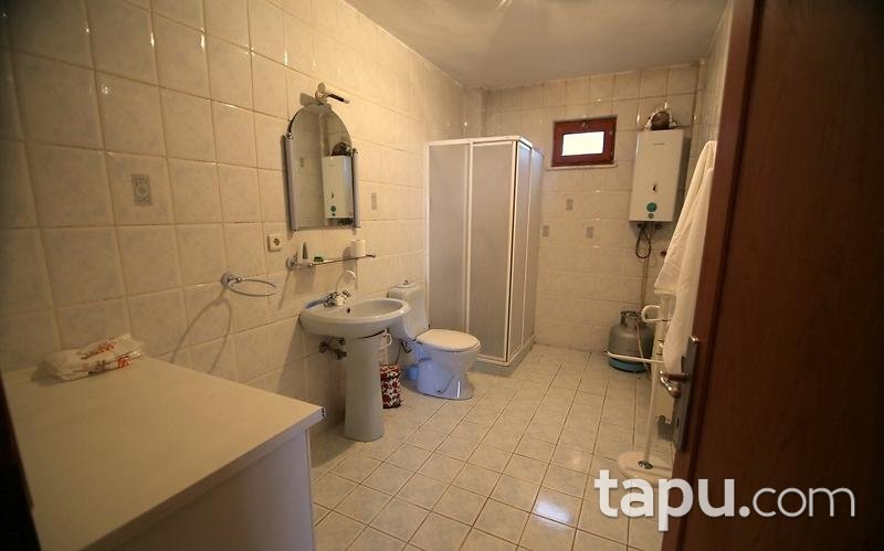 İznik Çampınar Köyünde Müstakil Ev