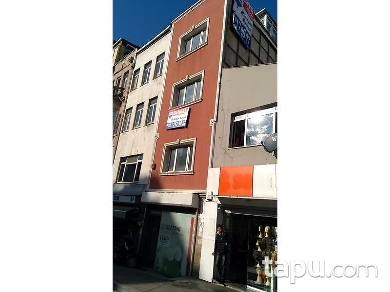 Tarlabaşı Bulvarı'nda Taksim Meydan'a Yakın 250 m2 Komple Bina