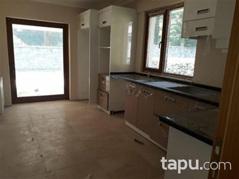 Sakarya Sapanca Yanık Mahallesinde 4+1 230m2 Villa