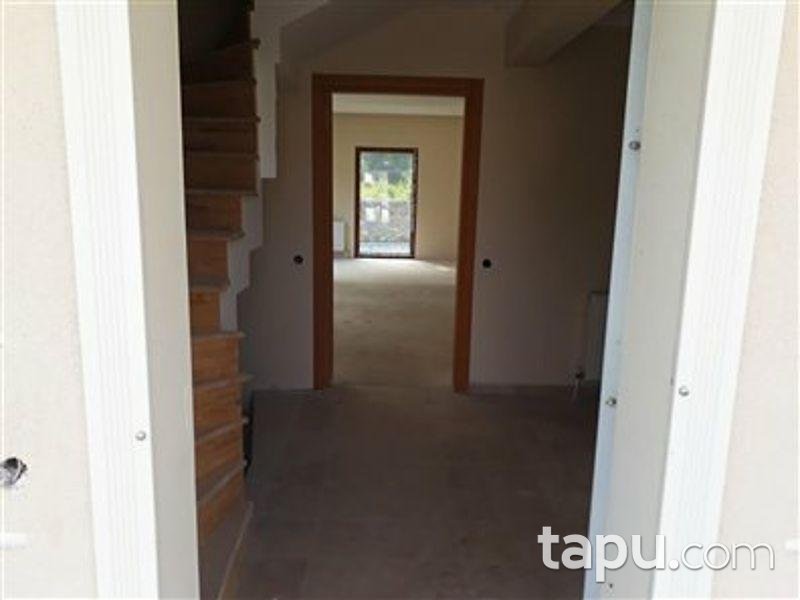 Sakarya Sapanca Yanık Mahallesinde 4+1 230m2 Villa