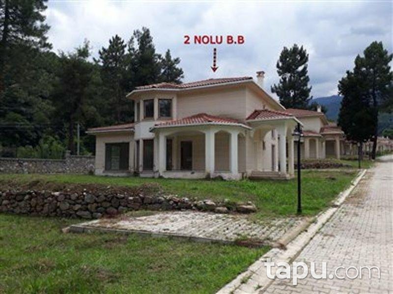 Sakarya Sapanca Yanık Mahallesinde 4+1 230m2 Villa