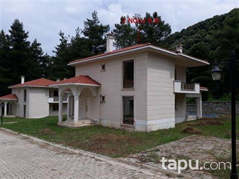 Sakarya Sapanca Yanık Mahallesinde 4+1 230m2 Villa