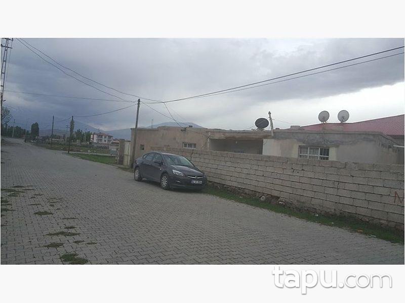 Iğdır Merkez Söğütlü'de Kargir Ev