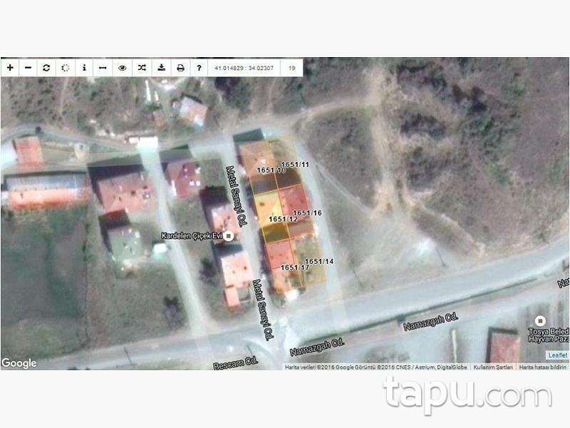 Kastamonu Tosya İbniselim'de 3 katlı 3 Daireli Bina