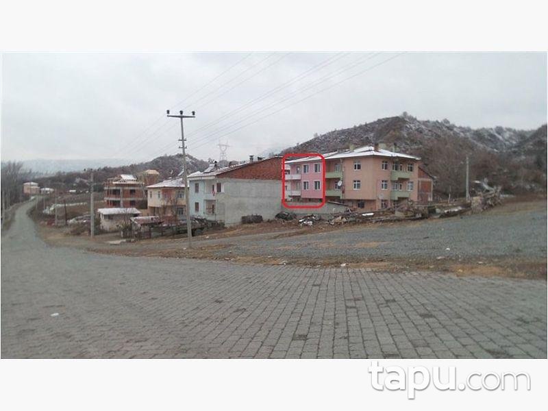 Kastamonu Tosya İbniselim'de 3 katlı 3 Daireli Bina