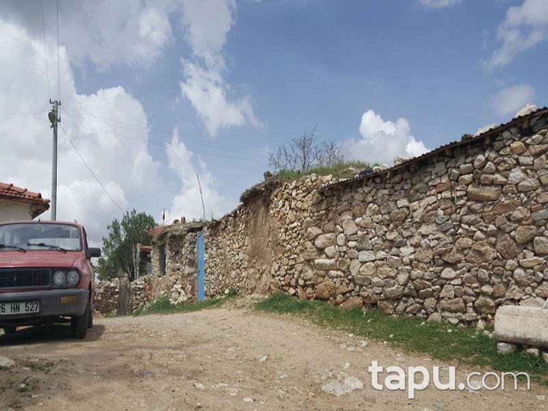 Eskişehir Sivrihisar İstikbalbağı Mahallessinde 30 m² Kargir Bina