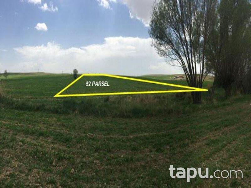 Afyonkarahisar Çobanlar Göynük Köyünde 7.570 m2 Arsa