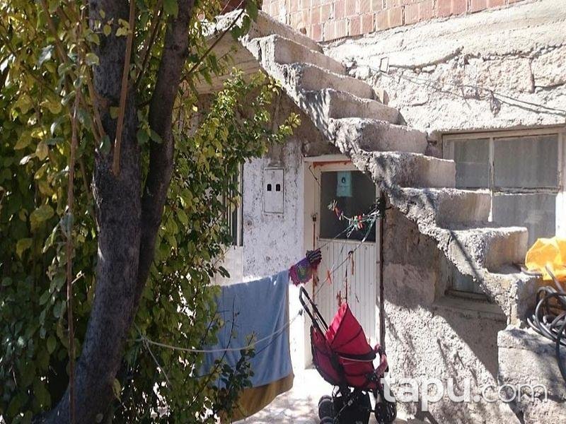 Eskişehir Çifteler Yeni'de 2+1 200 m2 Bina