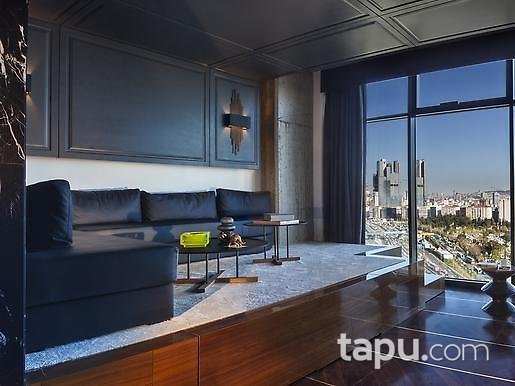 Mecidiyeköy Nurol Tower'da Brüt 73 m2 Ofis