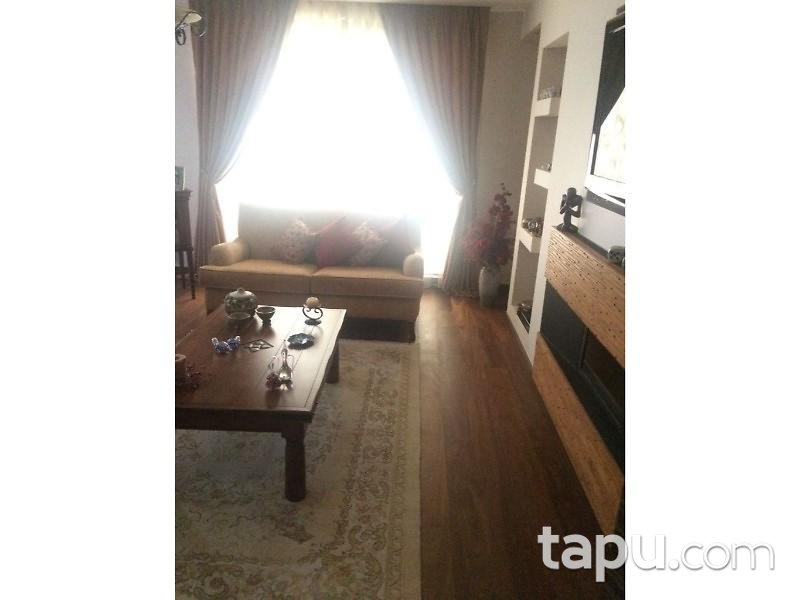 Koşuyolu'nda 5+1 Bahçeli Villa