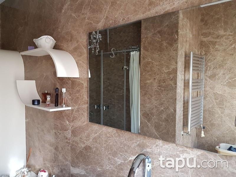 Koşuyolu'nda 5+1 Bahçeli Villa