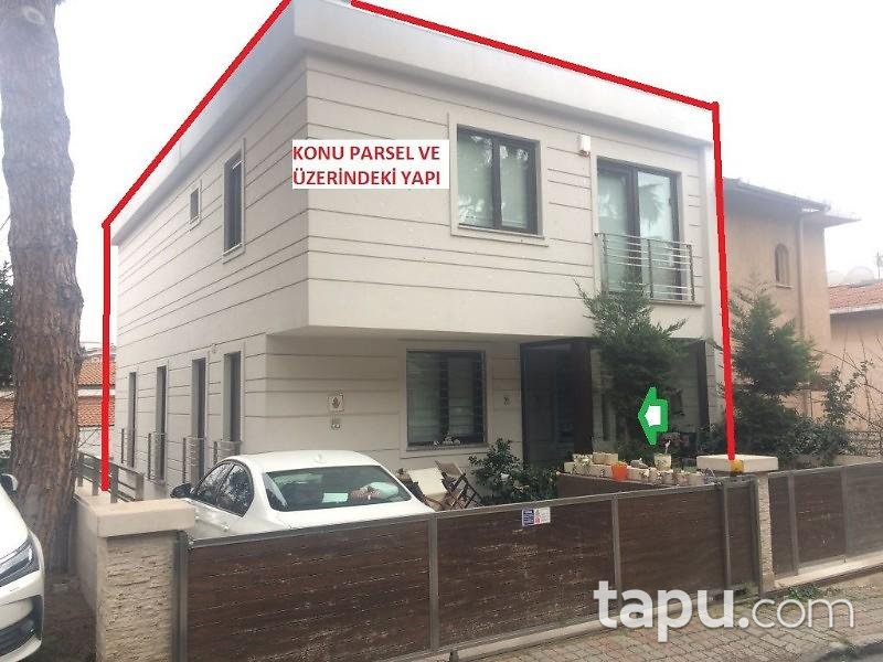 Koşuyolu'nda 5+1 Bahçeli Villa