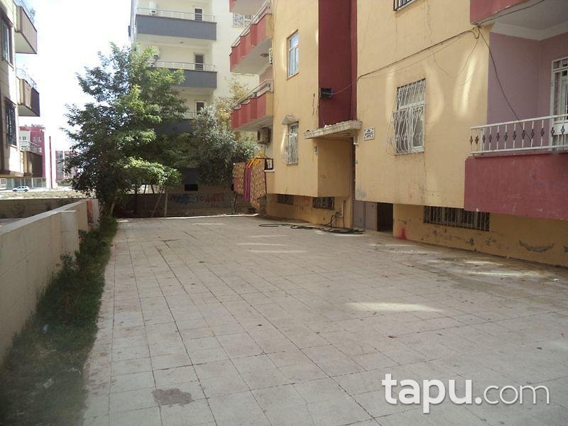 Şanlıurfa Viranşehir Yenişehir Mahallesi'nde 3+1 145 m2 Daire