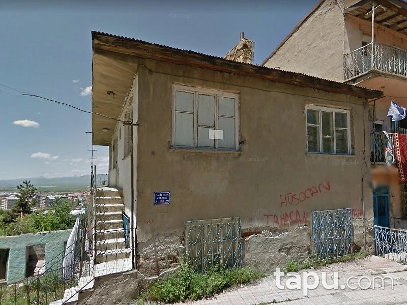 Erzurum Yakutiye Kurtuluş Mahallesinde 3 Katlı Bina