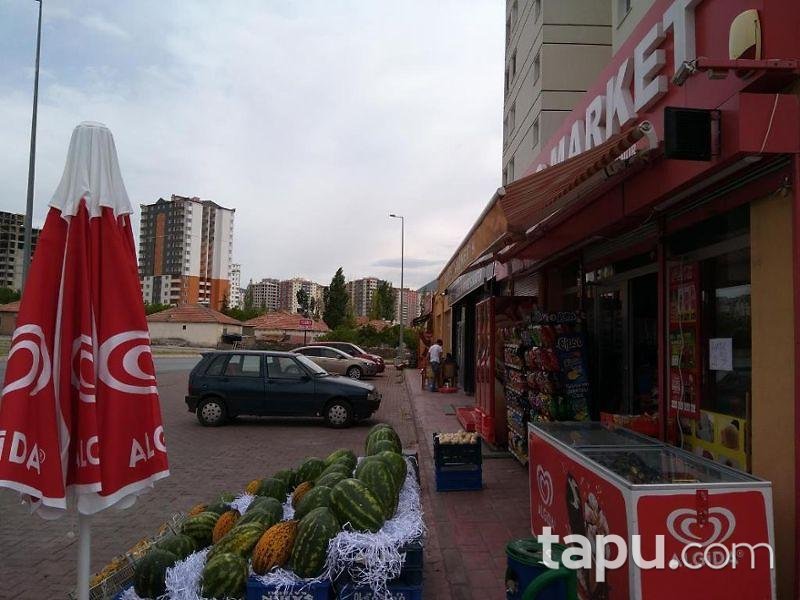 Kayseri Melikgazi Konaklar Mahallesinde 222 m2 Dükkan