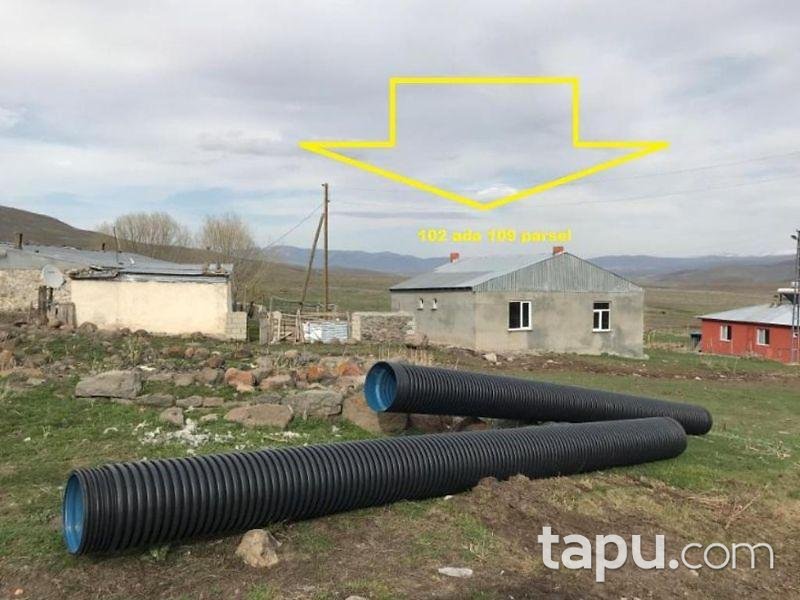 Ardahan Dağevi Köyünde 90 m2 Kargir Ev
