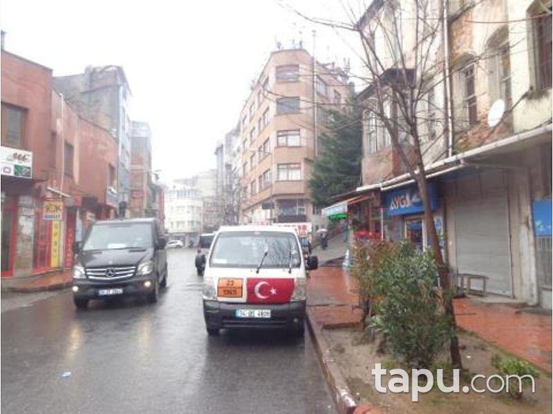 İstanbul Fatih Şensuvar Mahallesinde 15 m2 Dükkan