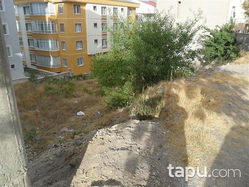 Nevşehir Merkez Güzelyurt Mahallesinde 318 m2 Arsa