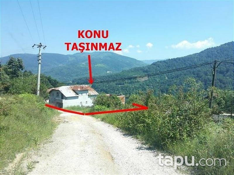 Sakarya Hendek Karadere'de 332 m2 Kargir Ev ve Bahçesi