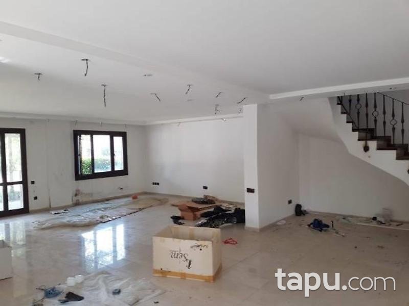 Adana Çukurova Karslılar Mahallesinde Dubleks Villa