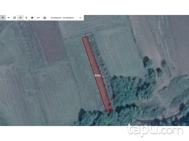 Kütahya Tavşanlı Değirmisaz Köyünde 758 m2 Tarla