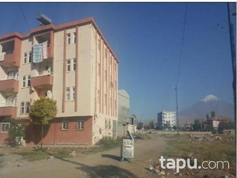 Iğdır Merkez Karaağaç Mahallesinde 2+1 123 m2 Daire