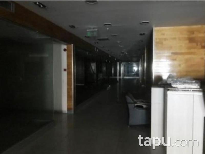 İstanbul Sancaktepe Sarıgazi Osmanlı Çarşısında 66 m2 Dükkan ve Deposu