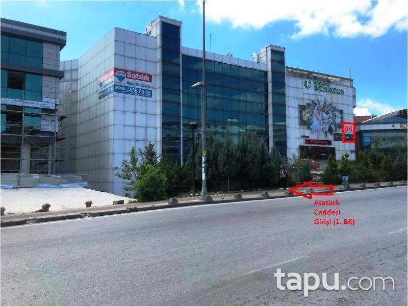 İstanbul Sancaktepe Sarıgazi Osmanlı Çarşısında 66 m2 Dükkan ve Deposu