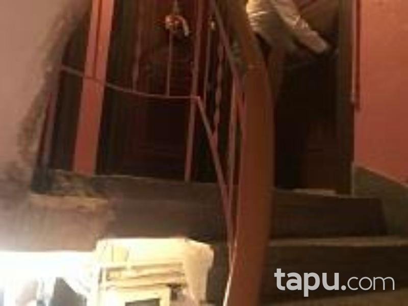 İstanbul Fatih Seyyid Ömer Mahallesinde 72 m2 Daire