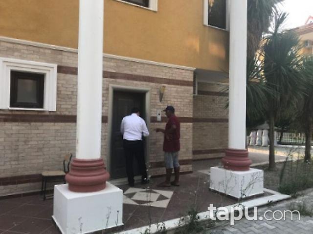 Aydın Kuşadası Soğucak Mahallesinde 296m2 Tripleks Daire