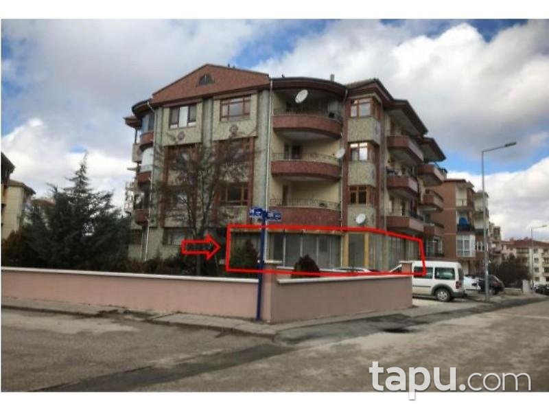 Ankara Gölbaşı Bahçelievler Mahallesinde 206 m2 Depolu Dükkan