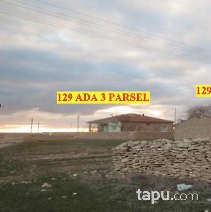 Nevşehir Kozaklı Akpınar Köyü 100 m2 Ev ve Arsa