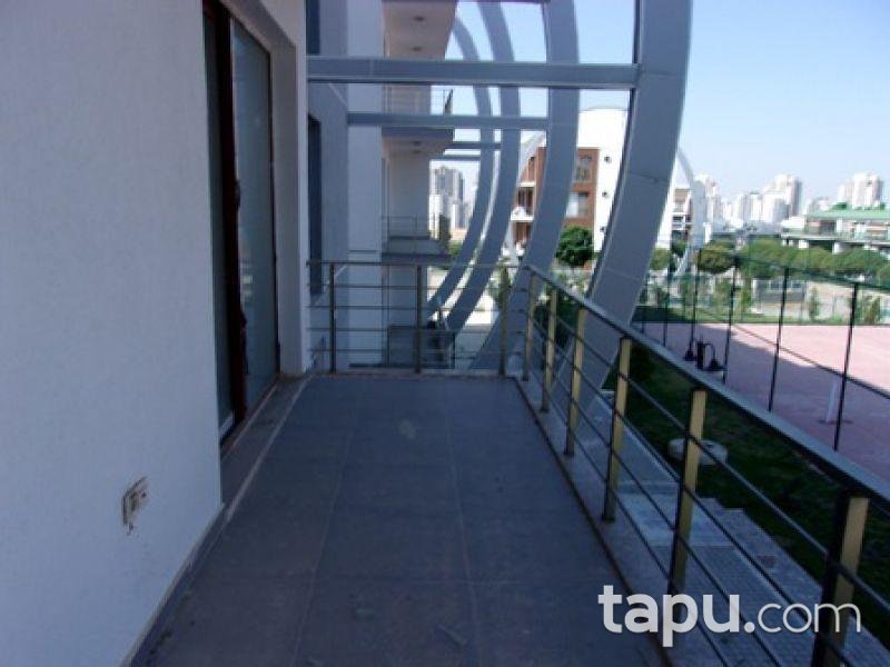 Ankara Çankaya Beytepe Mahallesinde 4+1 210 m2 Daire