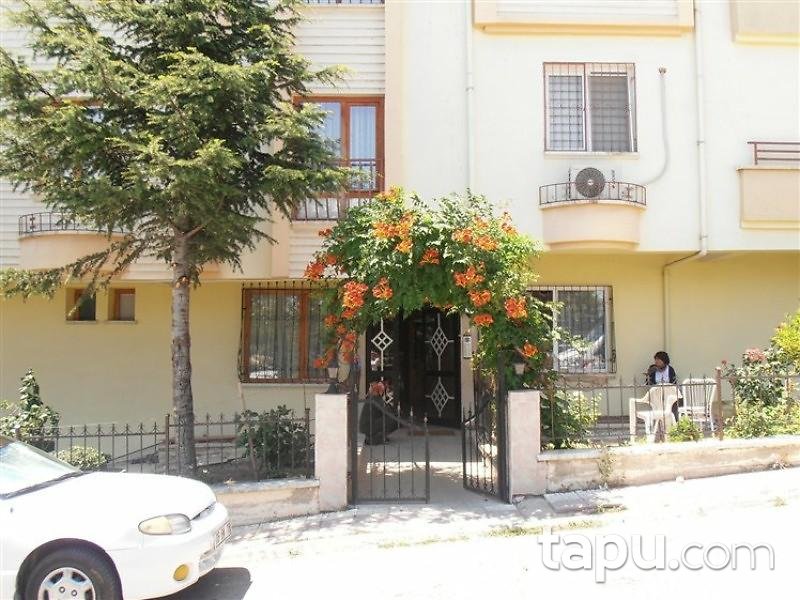 Ankara Keçiören Bademlik Mahallesinde 1+1 87 m2 Daire
