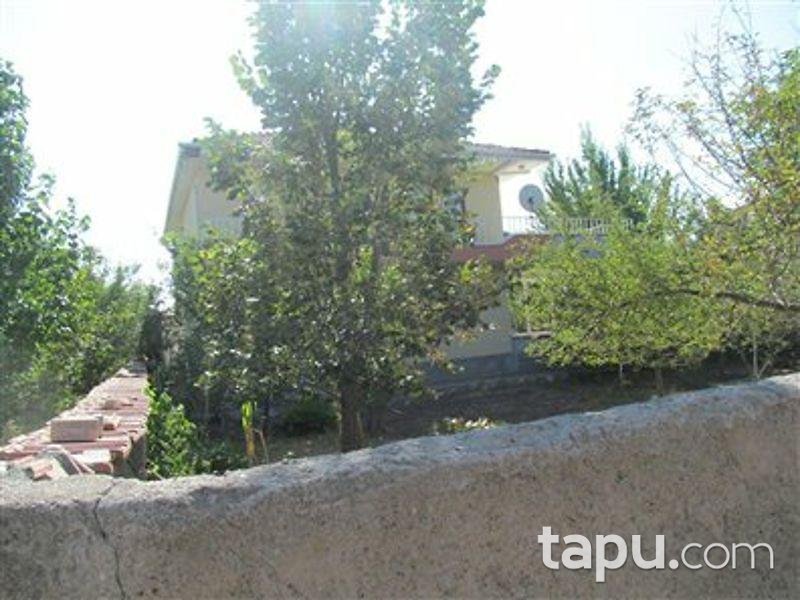 Çorum Alaca Günhan Mahallesi'nde Bina 6+2