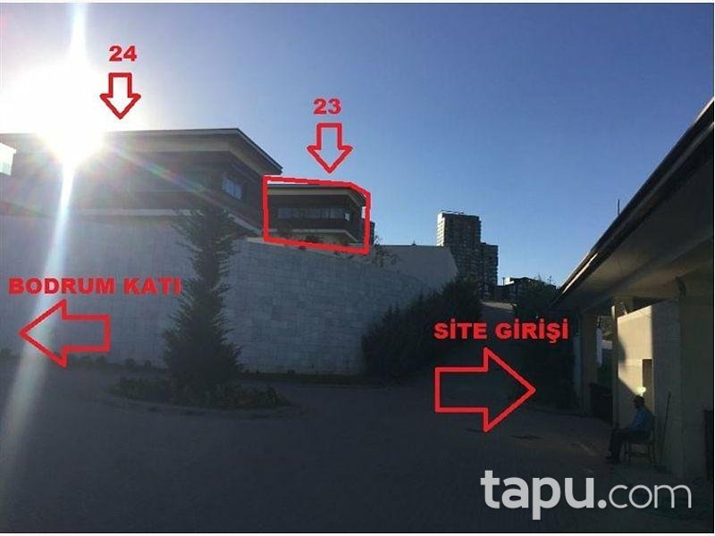 Ankara Gölbaşı Hacılar Mahallesi'nde 465 m2 4+1 Villa