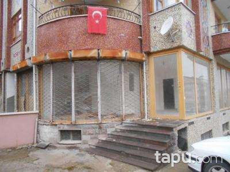Ankara Gölbaşı Bahçelievler Mahallesinde 206 m2 Depolu Dükkan