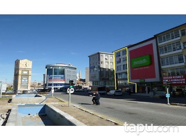 Nevşehir Merkez Kapucubaşı Mahallesinde 4 Katlı Bina