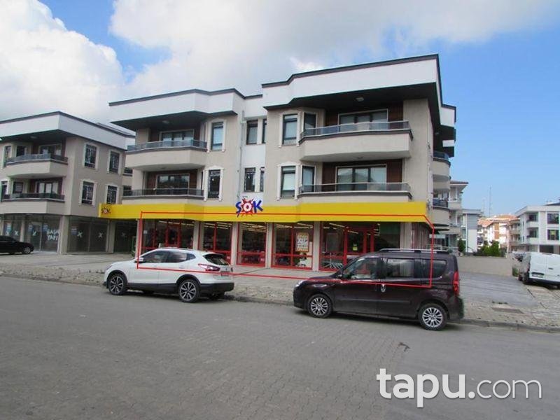 Yalova Adnan Menderes Mahallesinde 518 m2 Depolu Kiracılı Dükkan