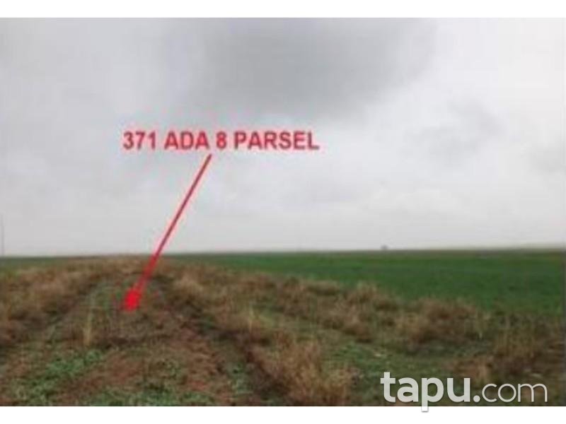 Karaman Merkez Yollarbaşı Köyünde 4.921 m2 Tarla