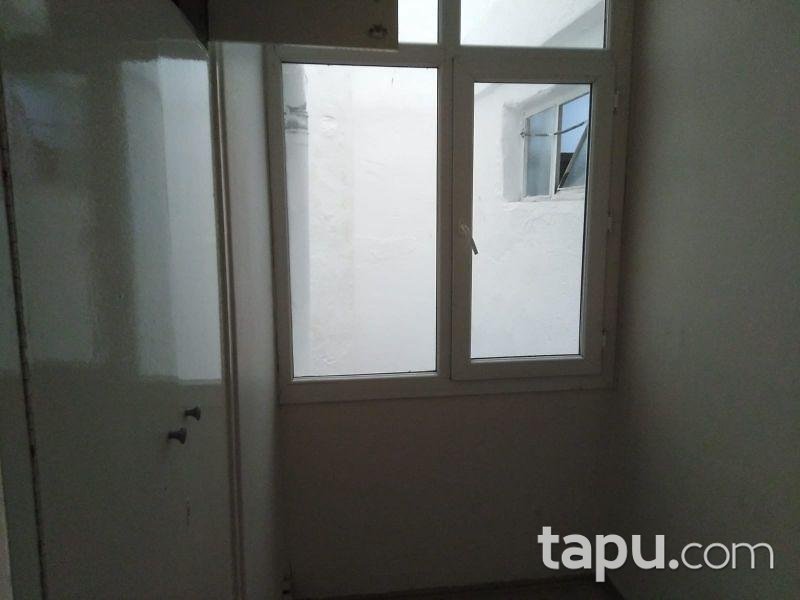 İzmir Karşıyaka Donanmacı Mahallesinde 123 m2 3+1 Daire