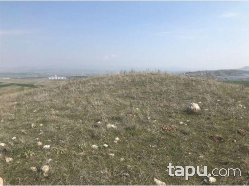 Çorum Sungurlu Derekışla Köyü Gökyar Mevkiinde 10600 m2 Tarla