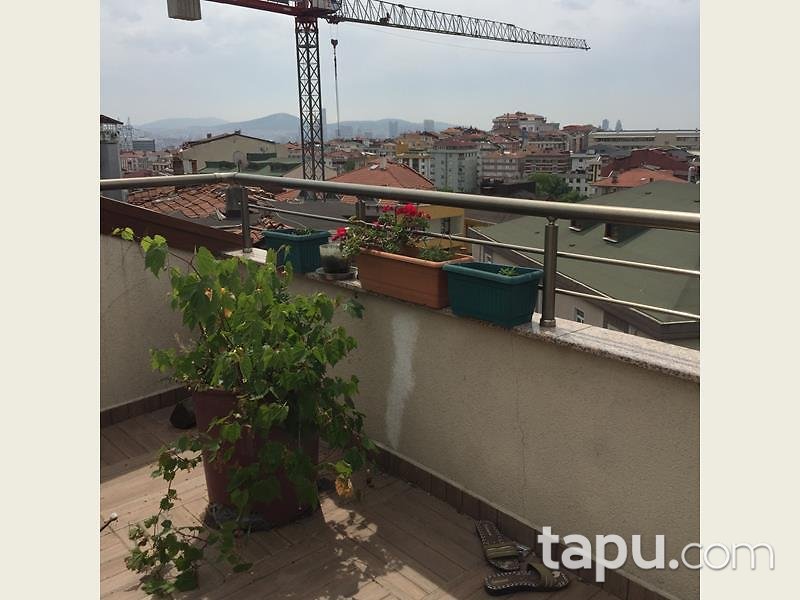 İstanbul Üsküdar Ferah Mahallesinde 6+2 Dubleks Daire