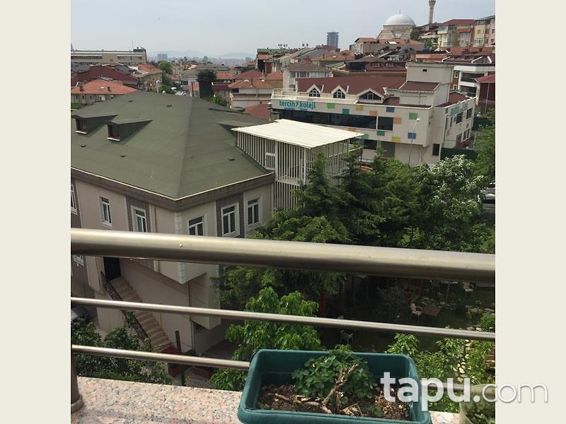 İstanbul Üsküdar Ferah Mahallesinde 6+2 Dubleks Daire