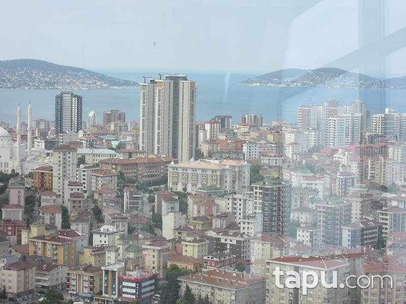 İstanbul Kartal Kuleleri'nde Adalar ve Deniz Manzaralı 702m2 Ofis