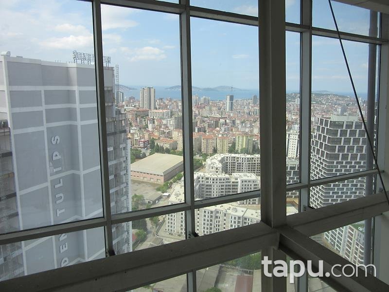 İstanbul Kartal Kuleleri'nde Adalar ve Deniz Manzaralı 702m2 Ofis