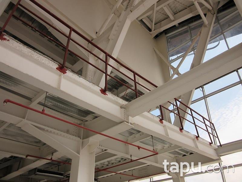 İstanbul Kartal Kuleleri'nde Adalar ve Deniz Manzaralı 702m2 Ofis